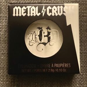 Color-Thunderstruck metal crush eyeshadow.